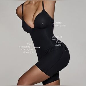 SKIMS Push Up Butt Enhancting Padded Mid High Bodysuit